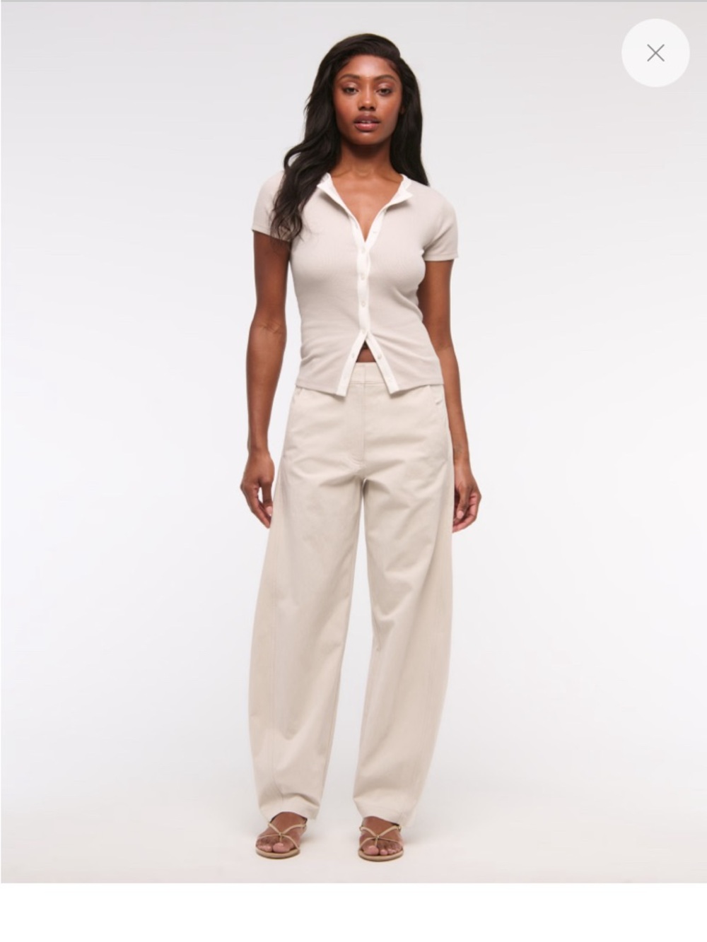Abercrombie and Fitch Mid-rise barrel pant NWT size 31